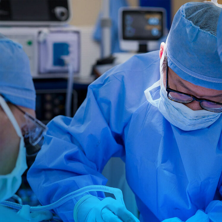 گفتار درمانی بعد از عمل حنجره چگونه انجام میشود؟